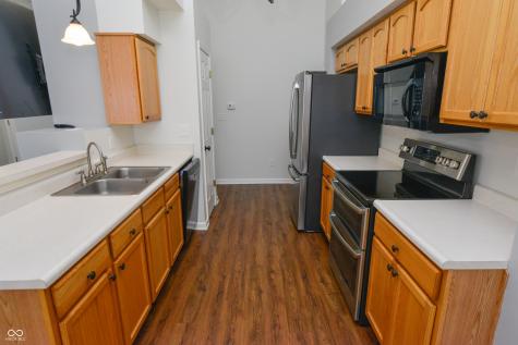 1222 Estuary Drive Indianapolis IN 46217