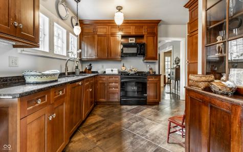 930 E 57th Street Indianapolis IN 46220