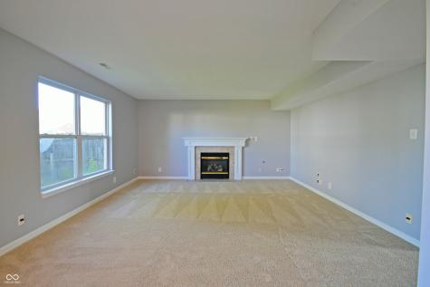 5262 Bogey Drive Indianapolis IN 46235