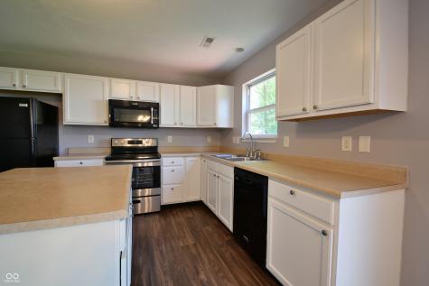 5262 Bogey Drive Indianapolis IN 46235