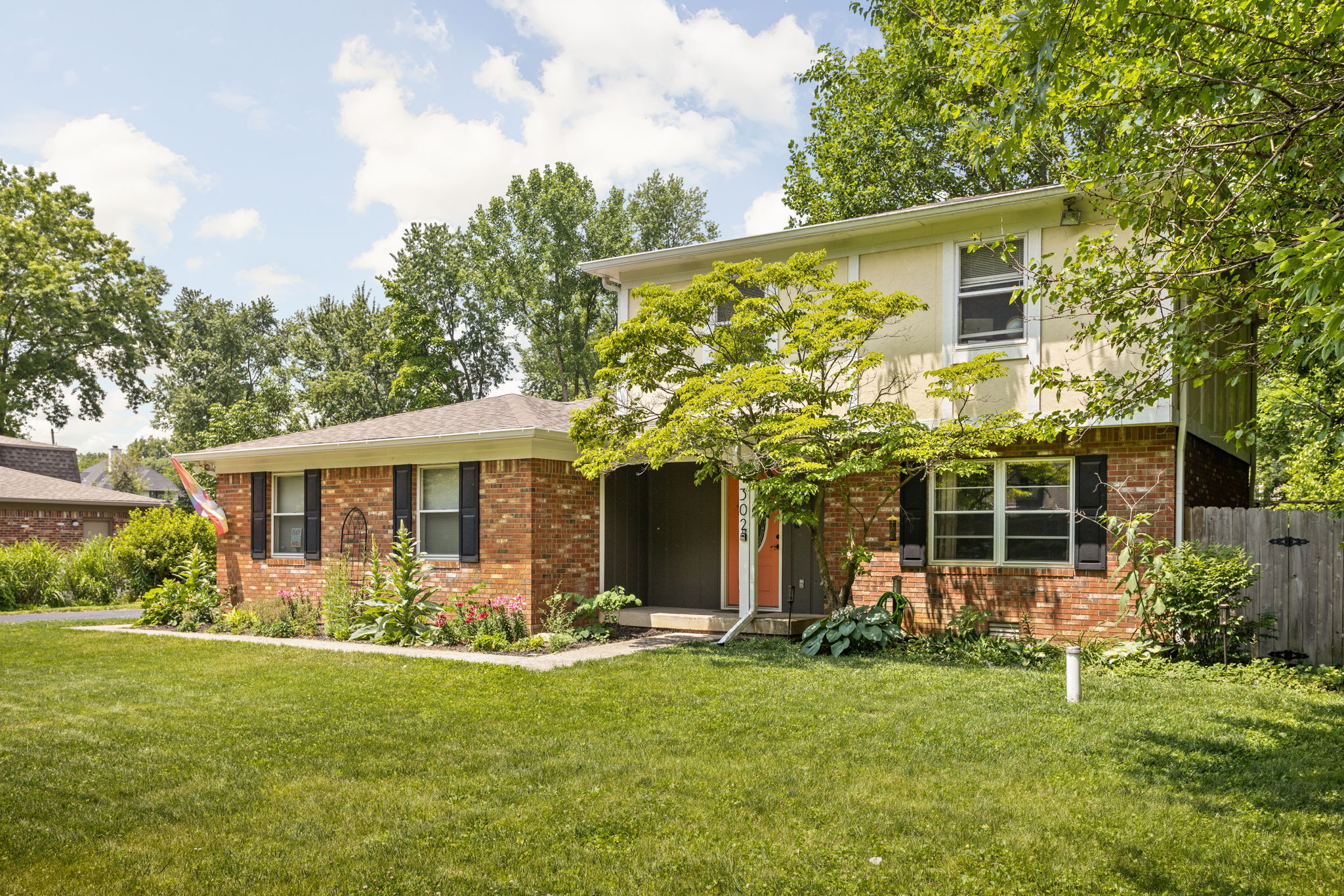 302 W 92nd Street Indianapolis IN 46260
