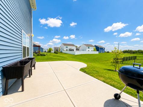 5872 Wintersweet Lane Whitestown IN 46075