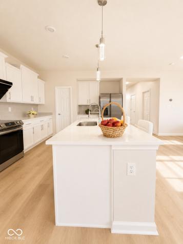 5872 Wintersweet Lane Whitestown IN 46075
