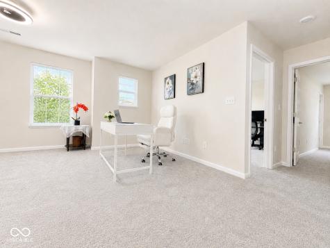5872 Wintersweet Lane Whitestown IN 46075