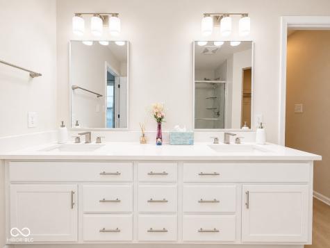 5872 Wintersweet Lane Whitestown IN 46075
