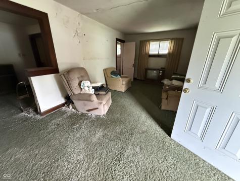 1822 Englewood Drive Indianapolis IN 46219