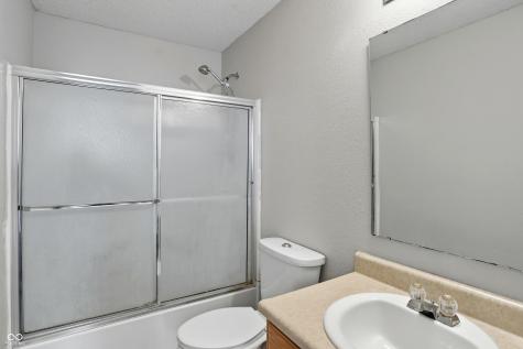 12890 Old Glory Drive Fishers IN 46037