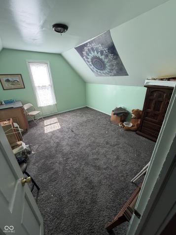 364 W 1650 N Summitville IN 46070