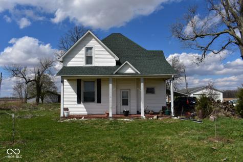 364 W 1650 N Summitville IN 46070