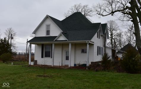 364 W 1650 N Summitville IN 46070