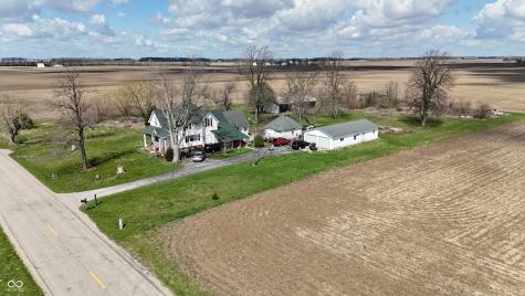 364 W 1650 N Summitville IN 46070