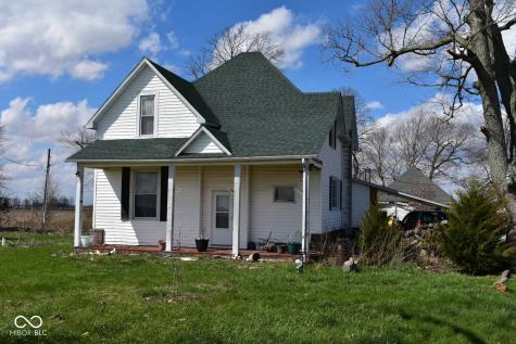 364 W 1650 N Summitville IN 46070