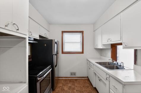 5941 Winston Drive Indianapolis IN 46226