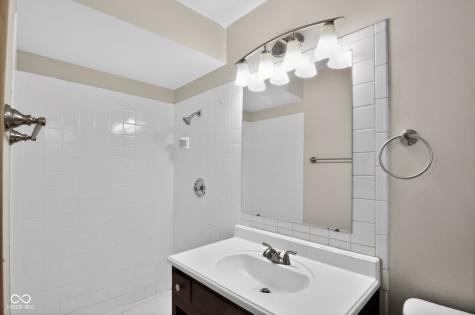 5941 Winston Drive Indianapolis IN 46226