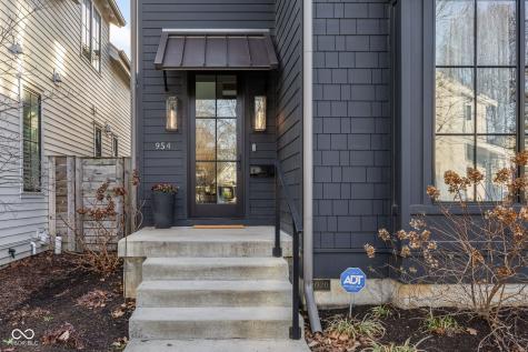 954 Stillwell Street Indianapolis IN 46202