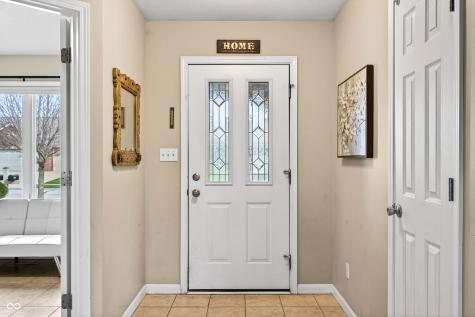 5147 E Hyde Court Columbus IN 47203