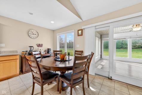 5147 E Hyde Court Columbus IN 47203