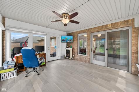 5147 E Hyde Court Columbus IN 47203