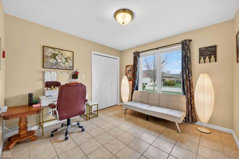 5147 E Hyde Court Columbus IN 47203