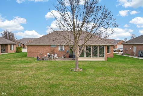 5147 E Hyde Court Columbus IN 47203