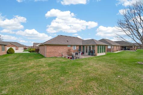 5147 E Hyde Court Columbus IN 47203