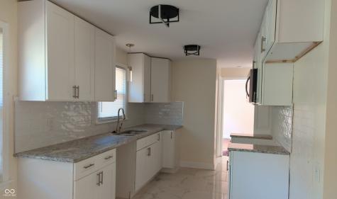 8615 El Rico Drive Indianapolis IN 46240