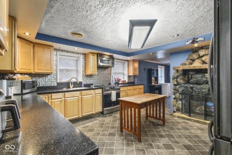 1446 W State Highway 46 Spencer IN 47460
