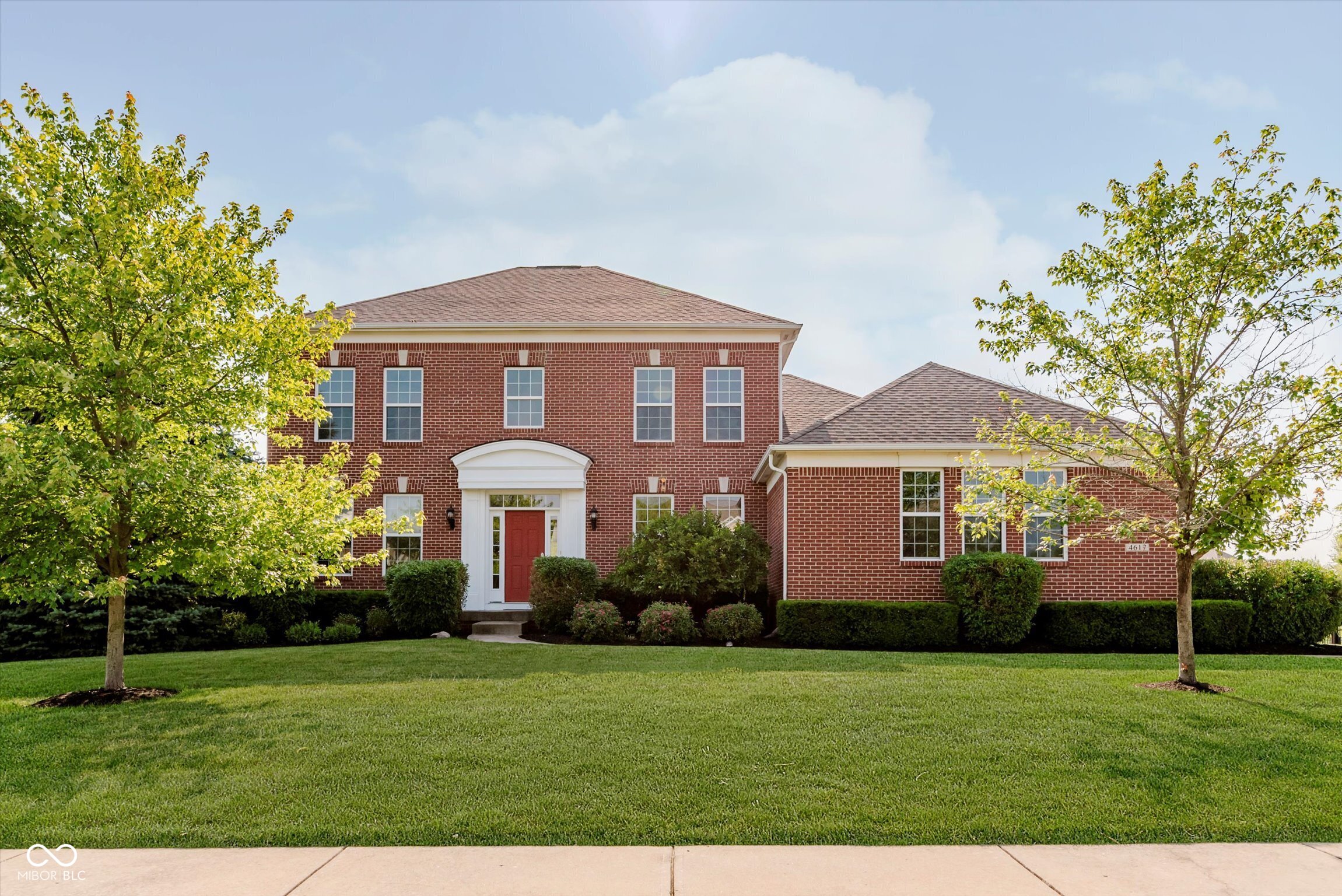 4617 S Cobblestone Drive Zionsville IN 46077