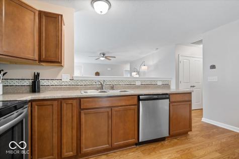 6333 Pinebark Place Indianapolis IN 46217