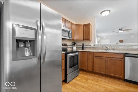 6333 Pinebark Place Indianapolis IN 46217