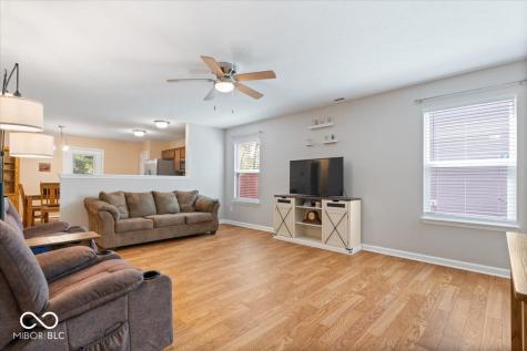 6333 Pinebark Place Indianapolis IN 46217