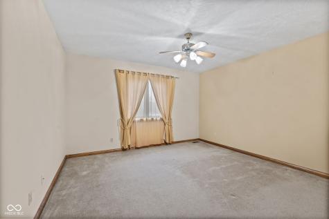 1489 Eagle Trace Drive Greenwood IN 46143
