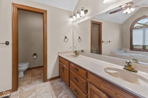 1489 Eagle Trace Drive Greenwood IN 46143