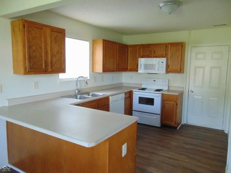 8125 Maple Stream Lane Indianapolis IN 46217