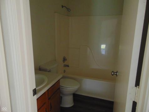 8125 Maple Stream Lane Indianapolis IN 46217