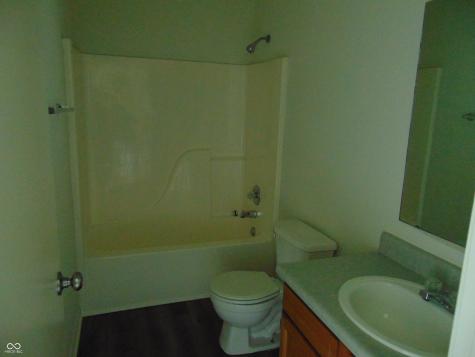 8125 Maple Stream Lane Indianapolis IN 46217