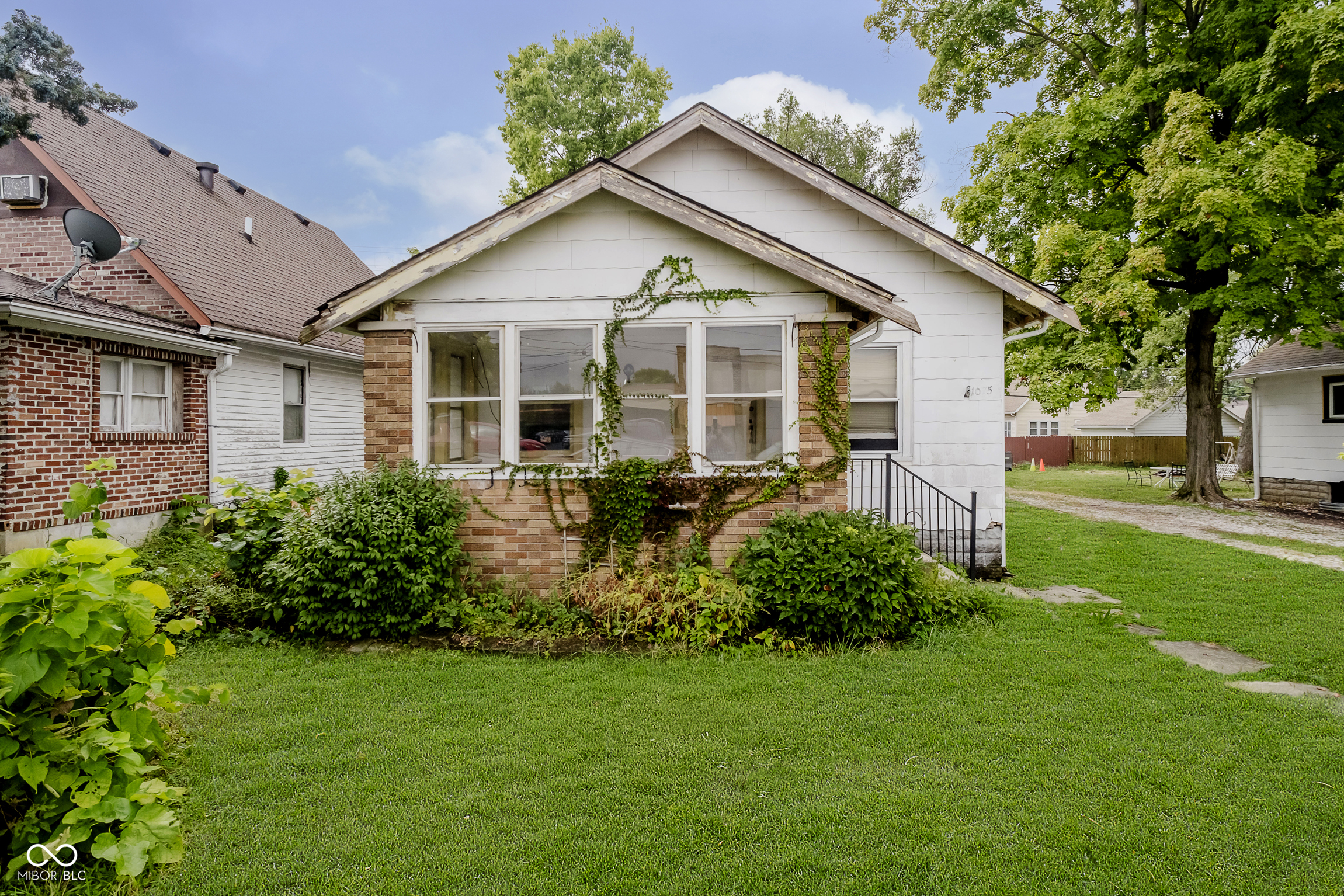 1075 E Hanna Avenue Indianapolis IN 46227