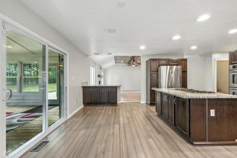 1066 N Dogwood Way Greenfield IN 46140