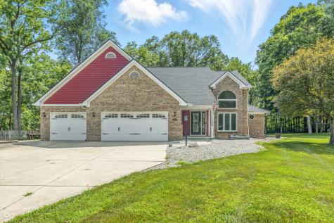 1066 N Dogwood Way Greenfield IN 46140