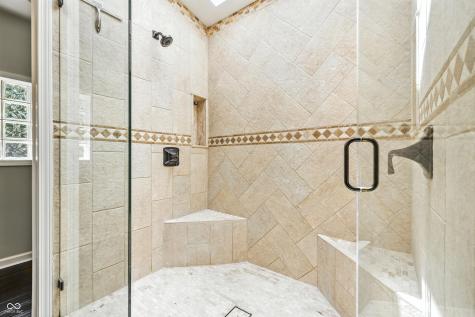 1066 N Dogwood Way Greenfield IN 46140