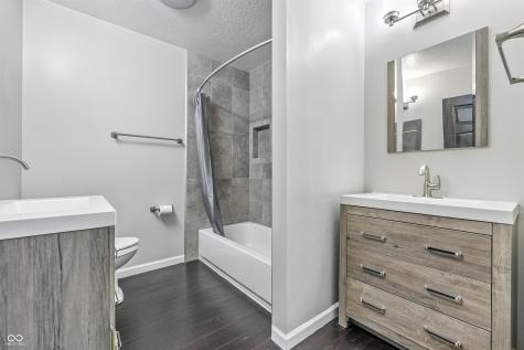 1066 N Dogwood Way Greenfield IN 46140