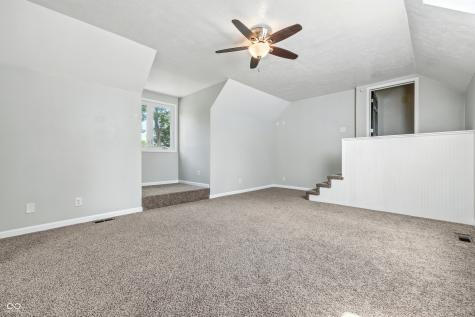 1066 N Dogwood Way Greenfield IN 46140