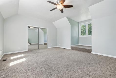 1066 N Dogwood Way Greenfield IN 46140