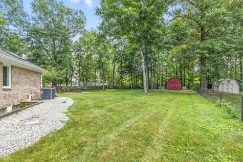 1066 N Dogwood Way Greenfield IN 46140