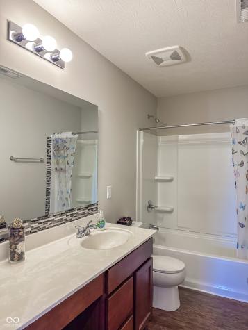 5150 Arling Drive Indianapolis IN 46237