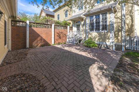 1949 Rhettsbury Street Carmel IN 46032