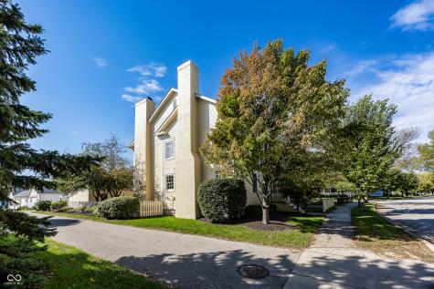 1949 Rhettsbury Street Carmel IN 46032