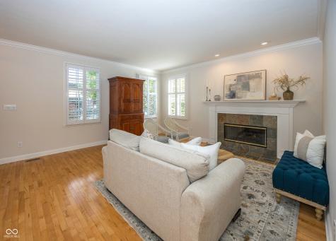 1949 Rhettsbury Street Carmel IN 46032