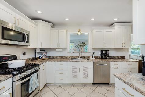 8645 Carrollton Avenue Indianapolis IN 46240