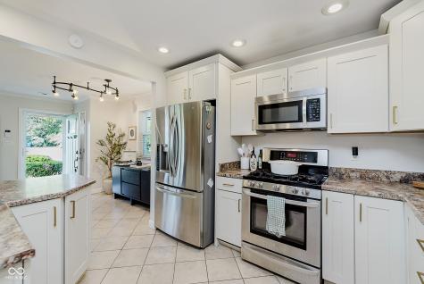 8645 Carrollton Avenue Indianapolis IN 46240